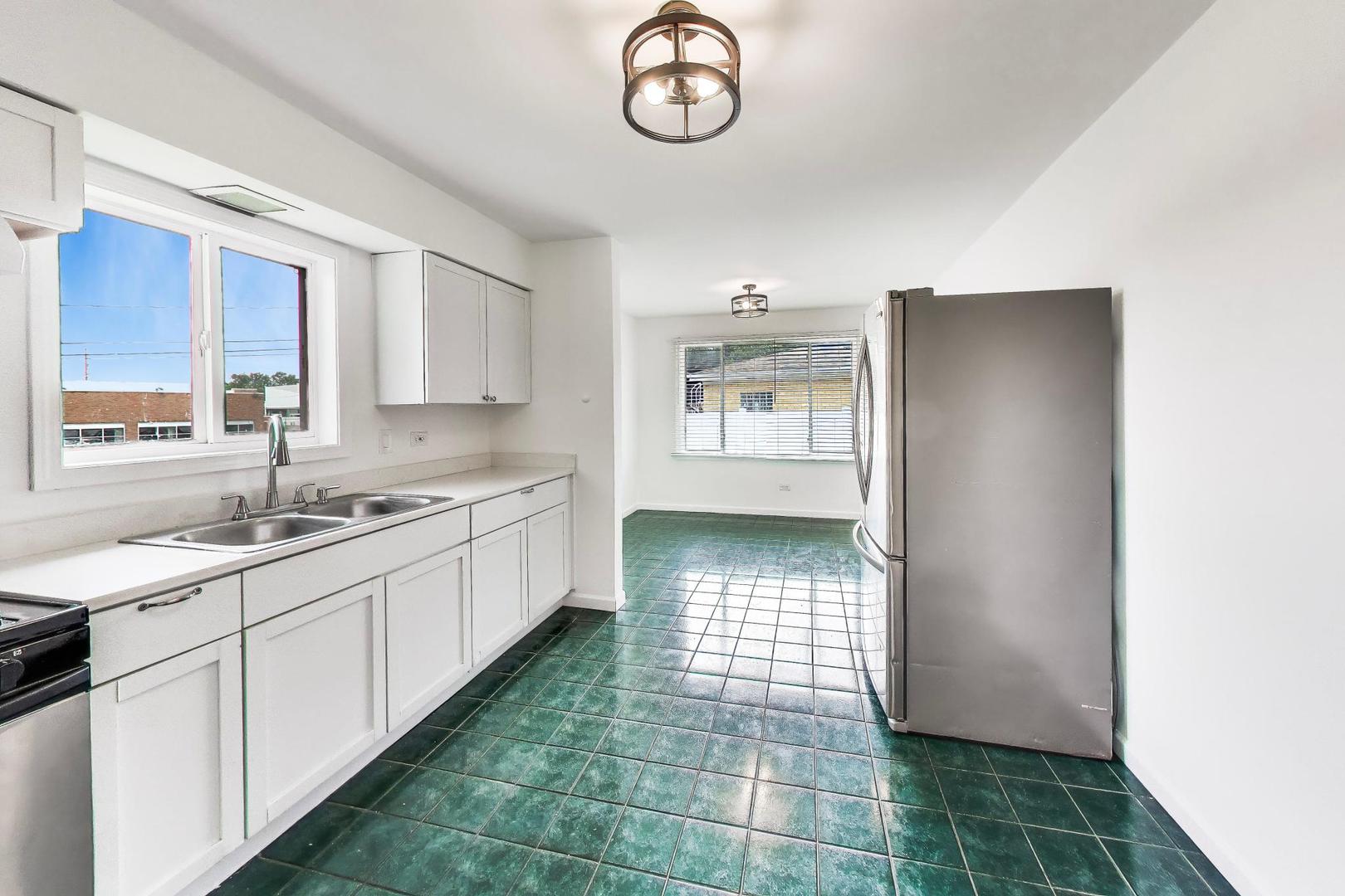10128 Parke Avenue Property Photo 8