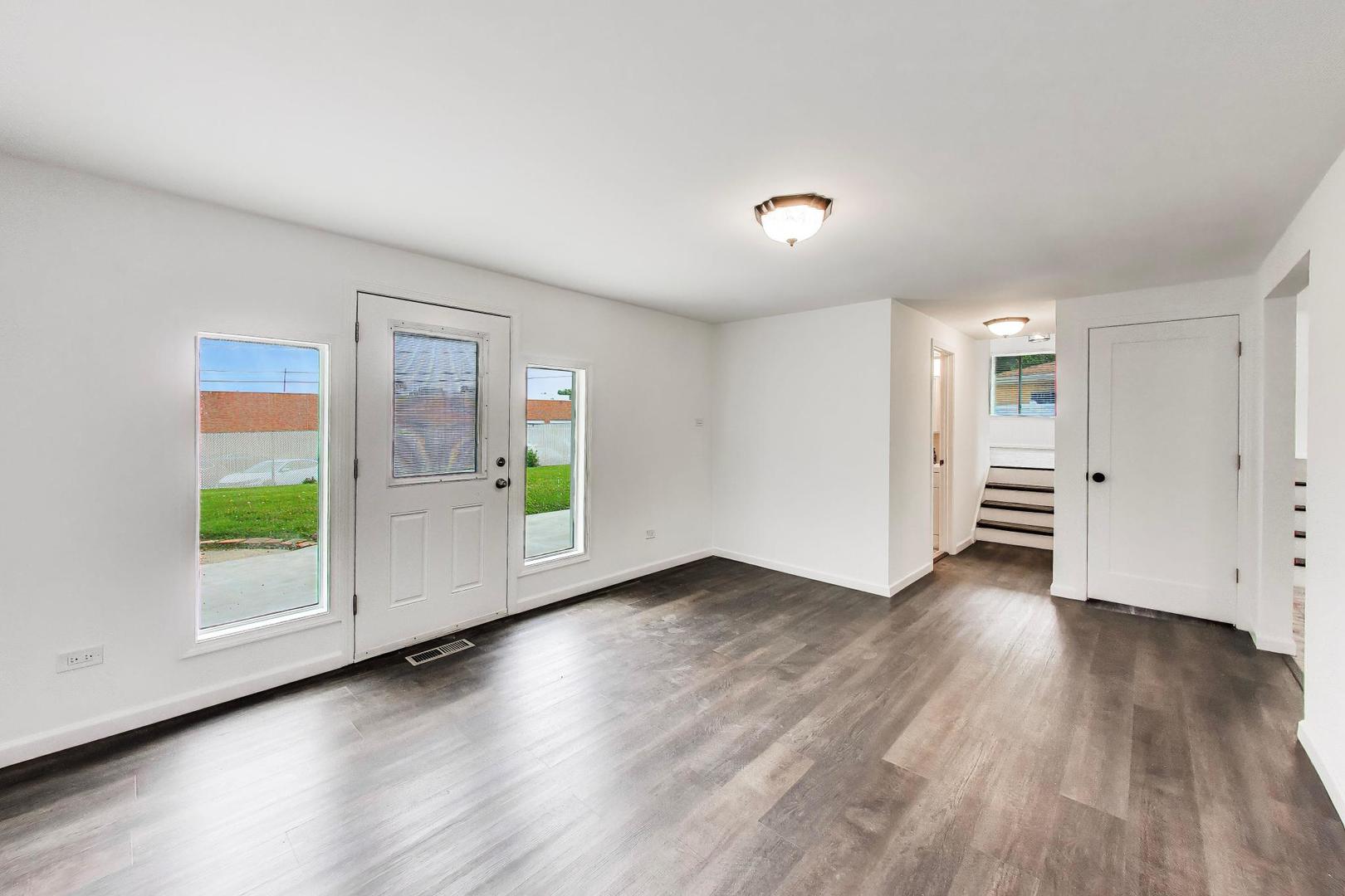 10128 Parke Avenue Property Photo 10