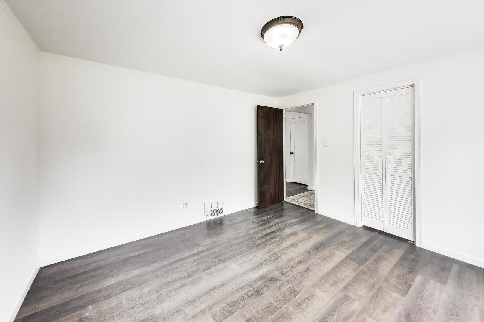 10128 Parke Avenue Property Photo 14