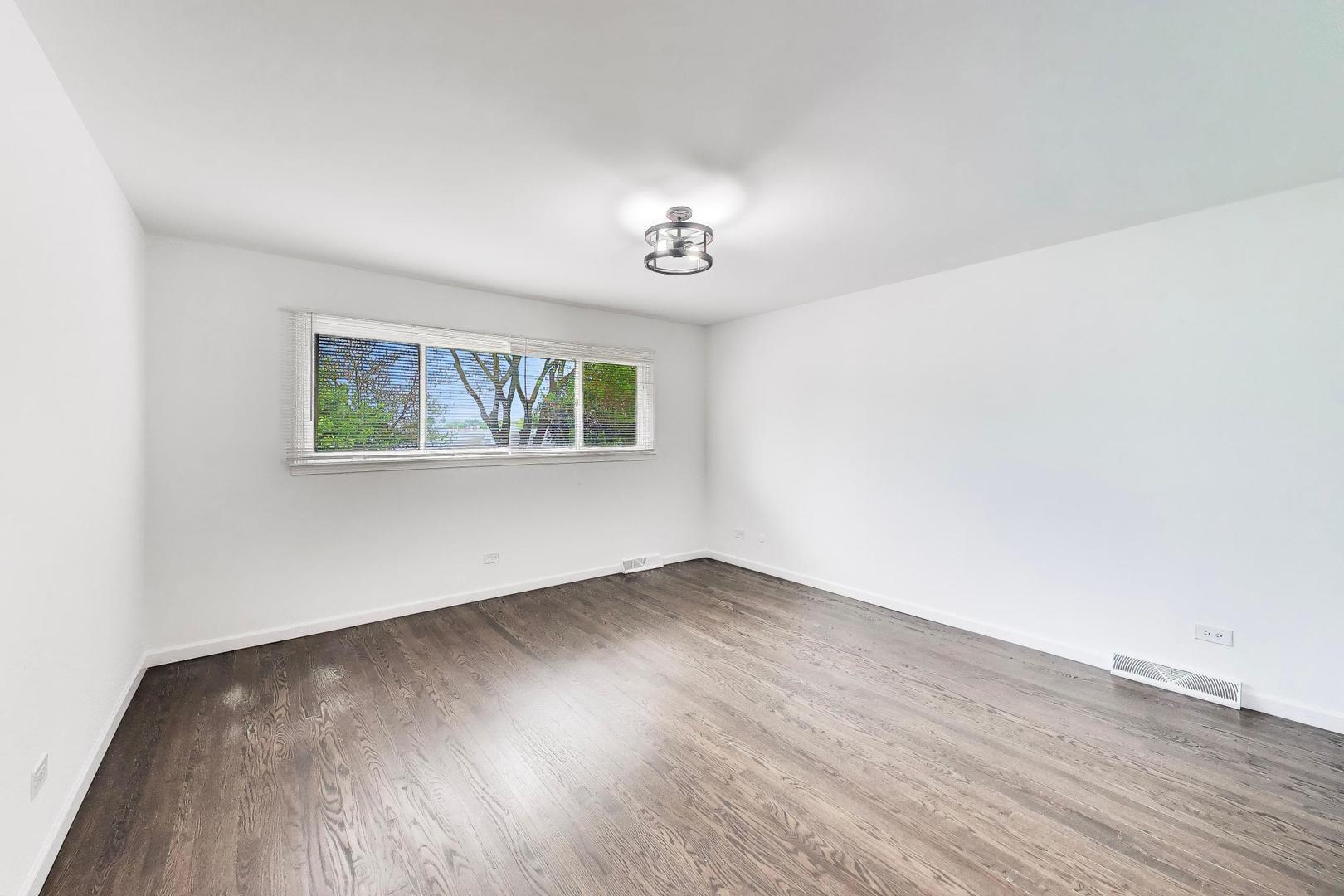 10128 Parke Avenue Property Photo 17