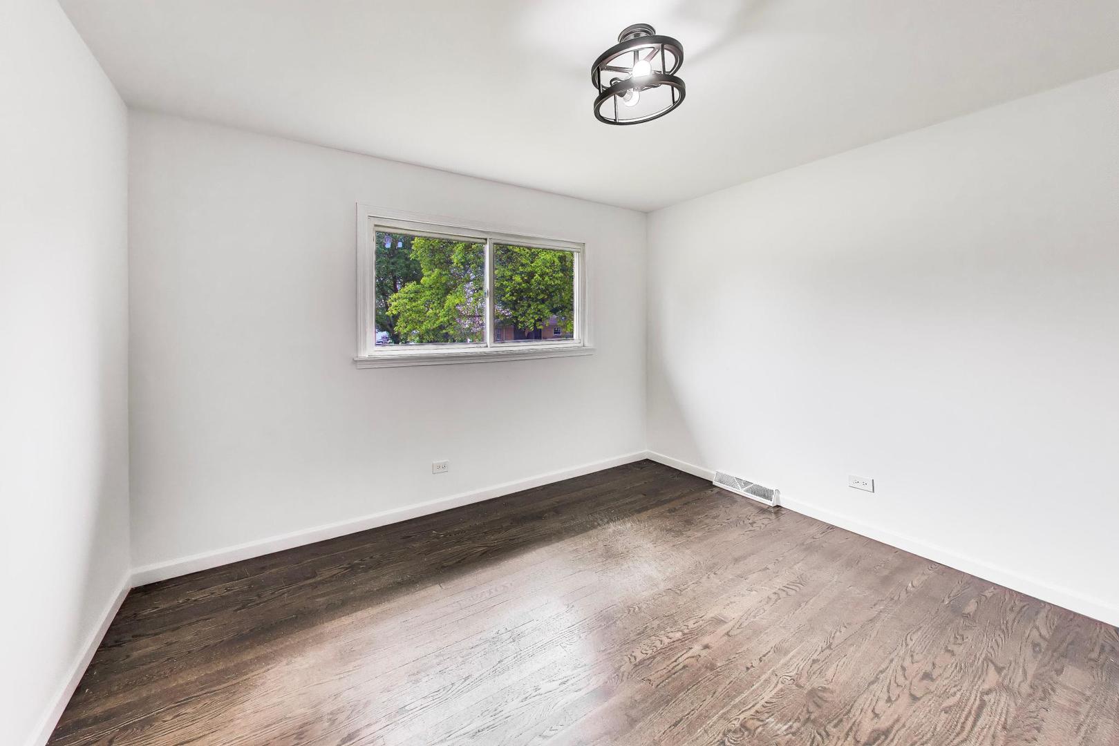 10128 Parke Avenue Property Photo 20