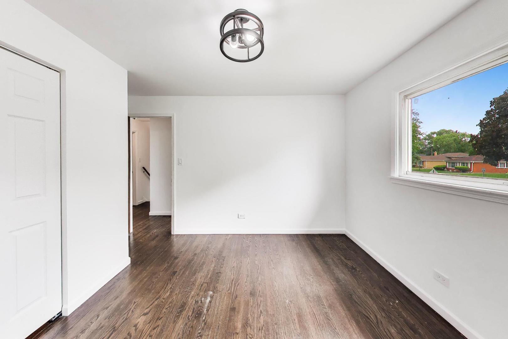 10128 Parke Avenue Property Photo 21