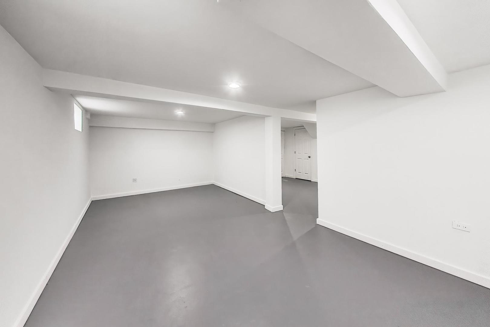 10128 Parke Avenue Property Photo 27
