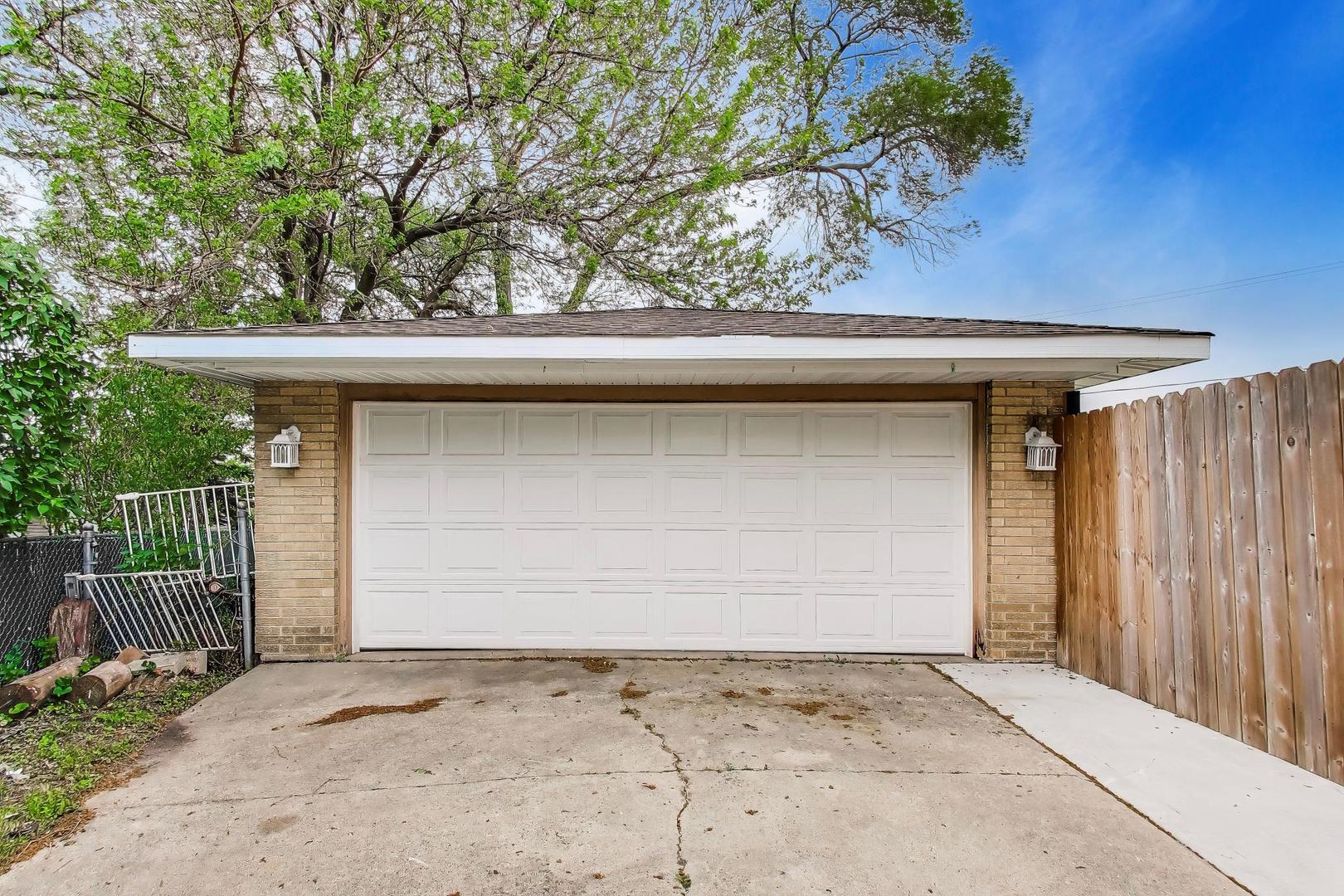 10128 Parke Avenue Property Photo 40