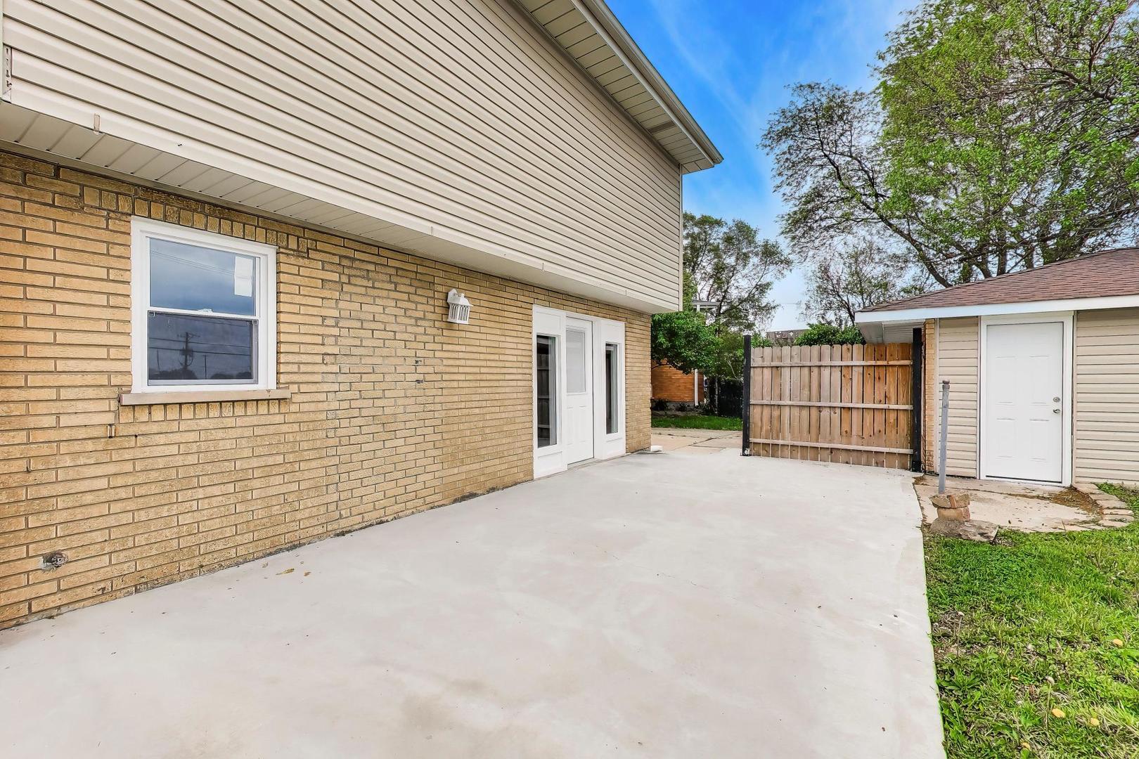 10128 Parke Avenue Property Photo 43
