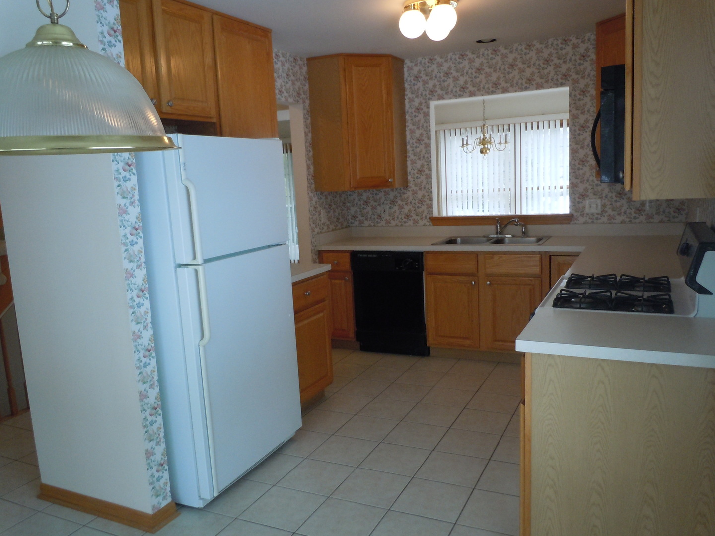 12748902 Property Photo 3