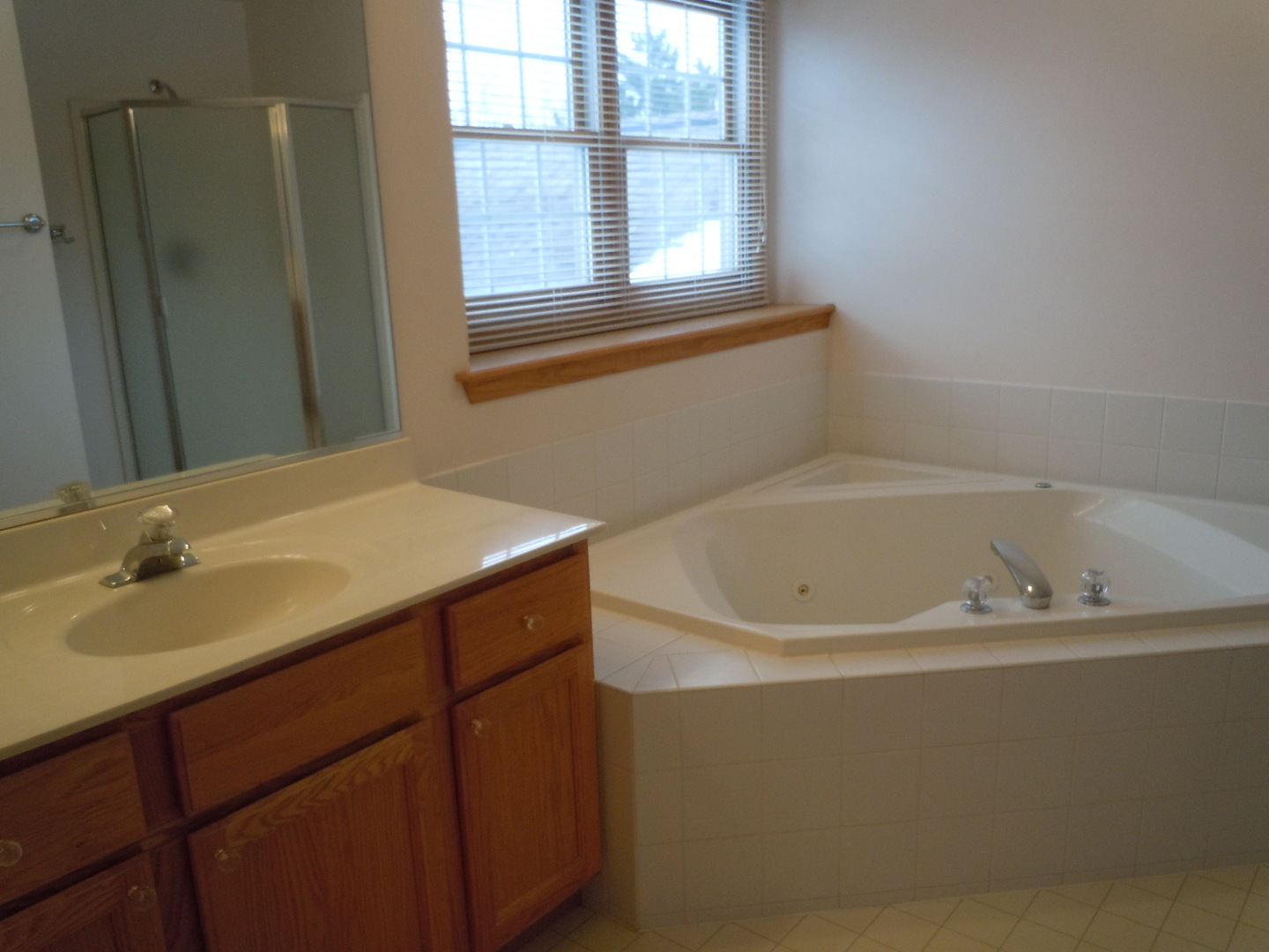 12748902 Property Photo 16