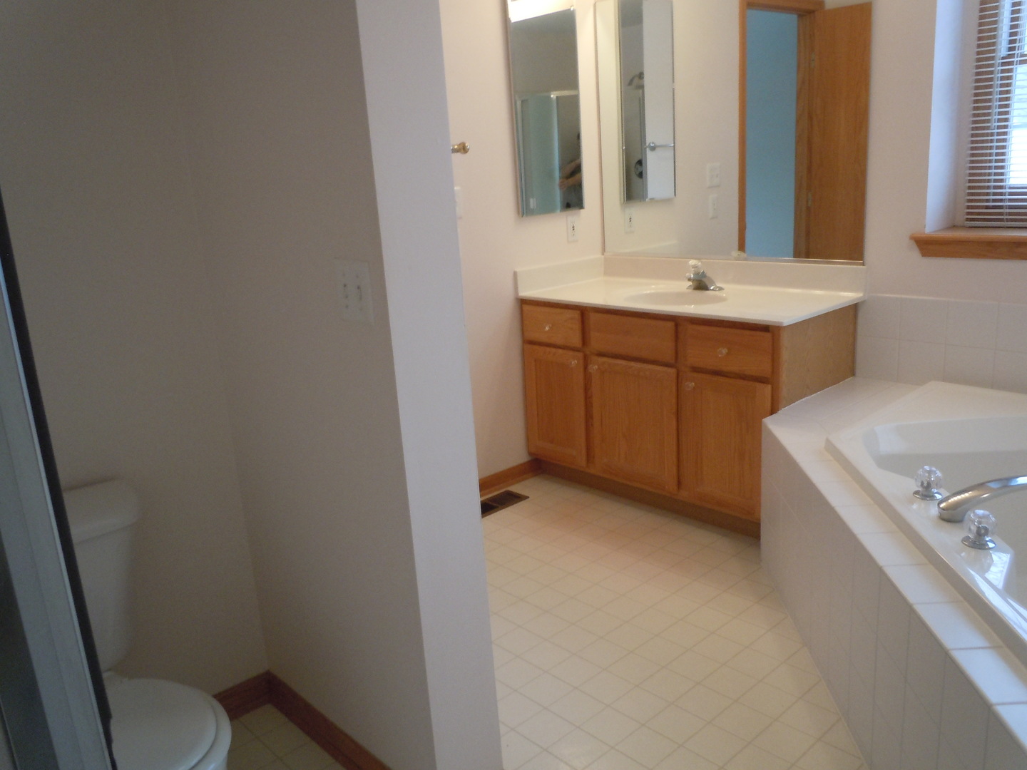 12748902 Property Photo 18