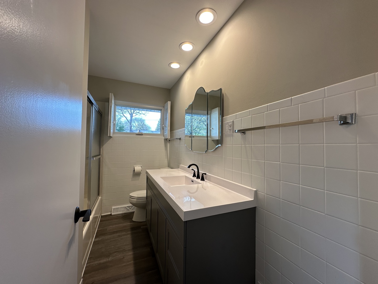 4038 Forest Avenue Property Photo 8