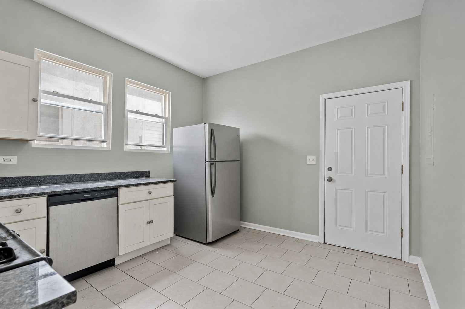 5315 W Monroe Street Property Photo 7