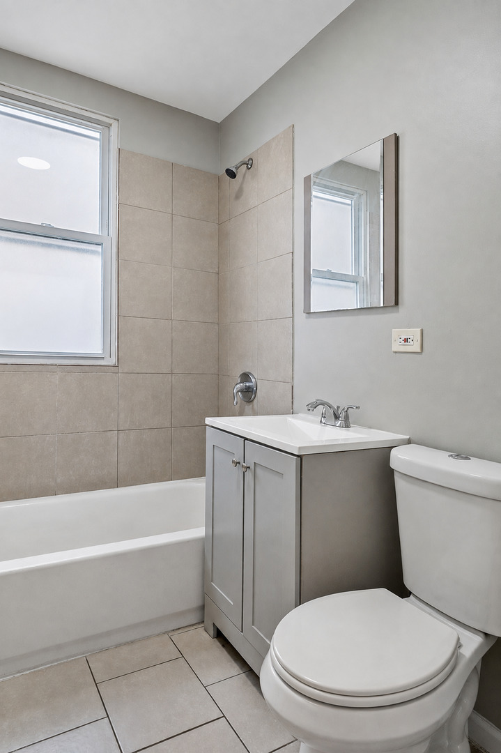 5315 W Monroe Street Property Photo 10