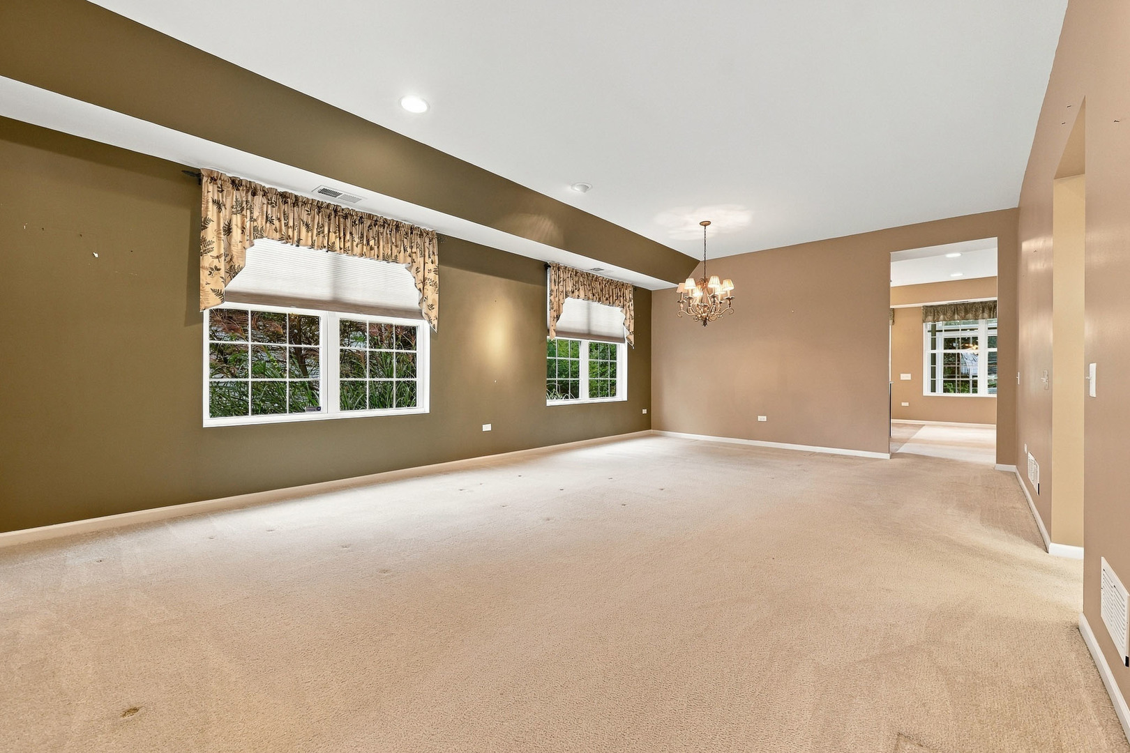 13565 Lehigh Street Property Photo 2