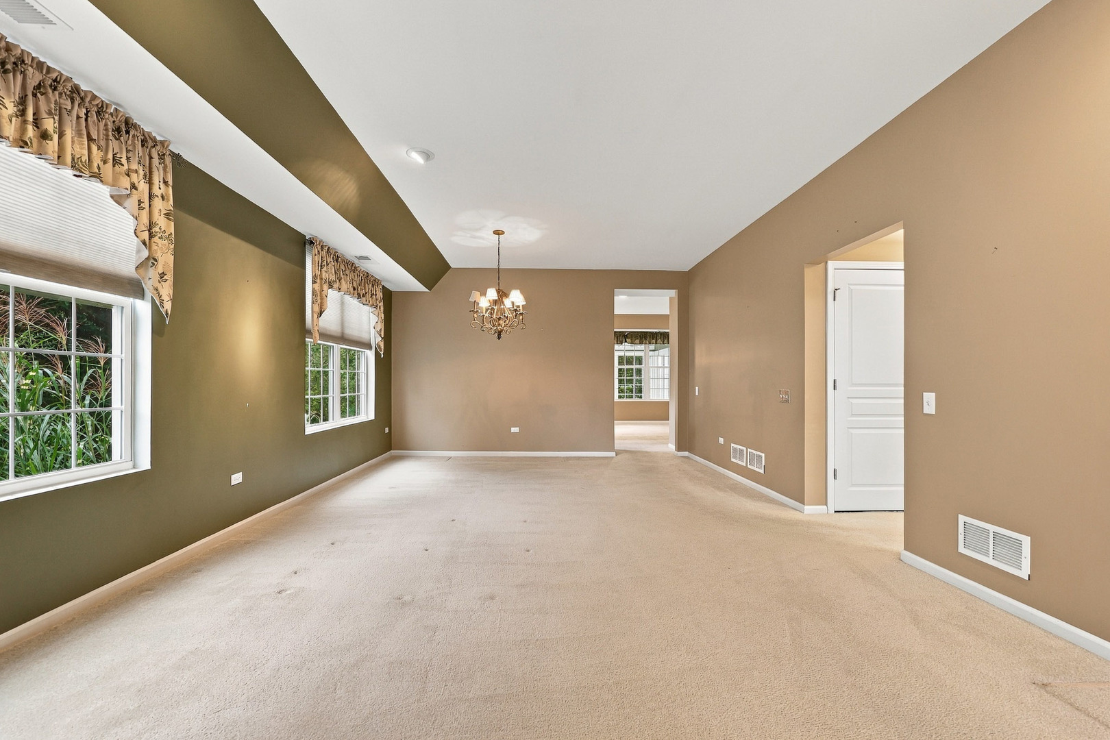 13565 Lehigh Street Property Photo 3