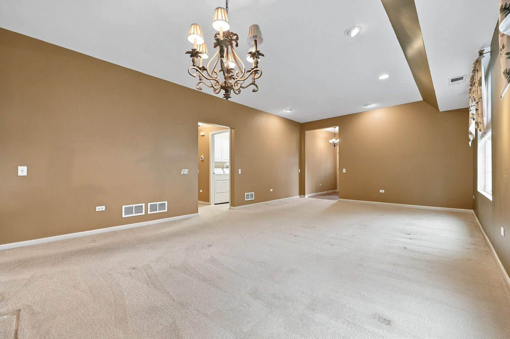 13565 Lehigh Street Property Photo 4