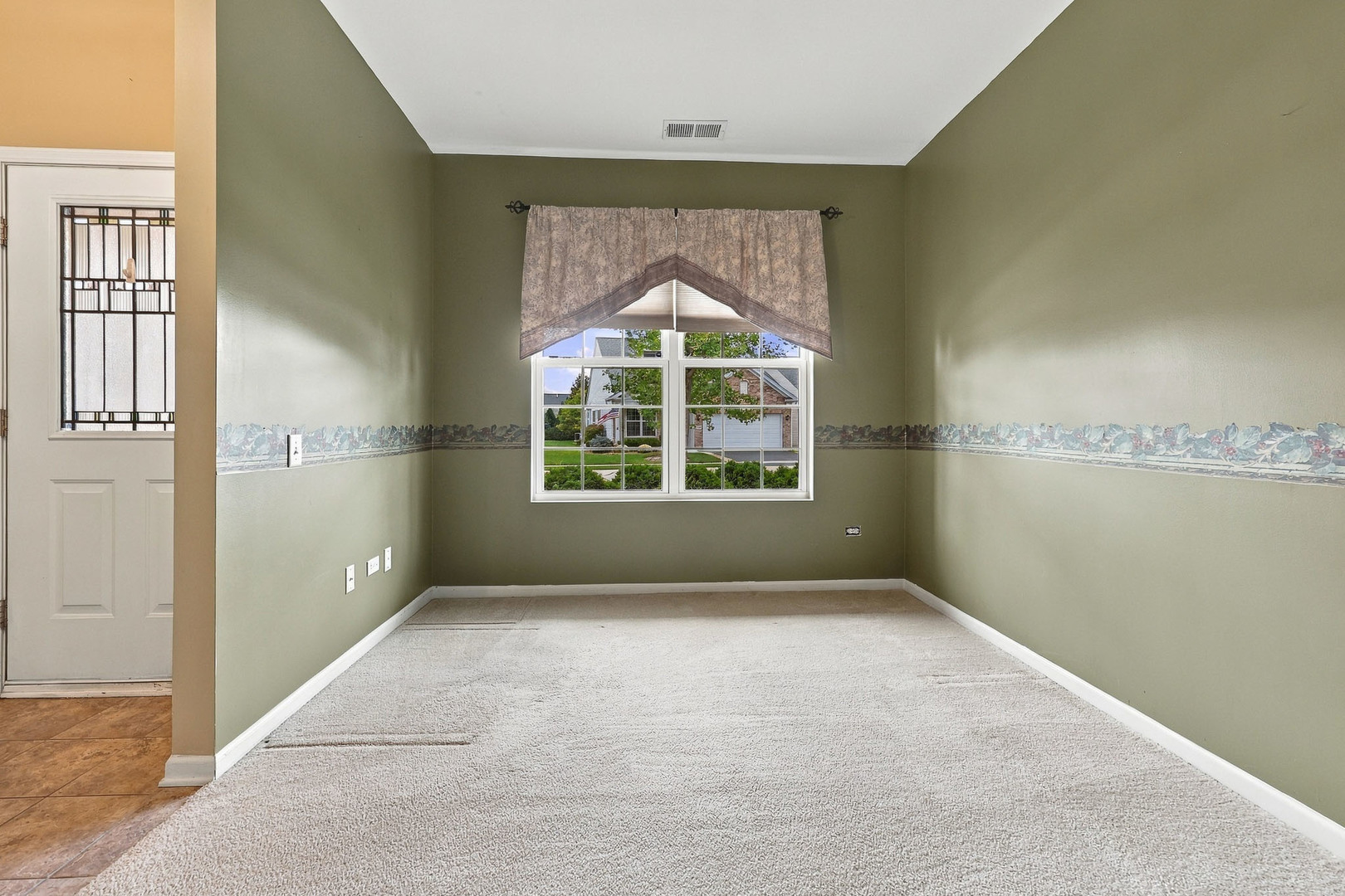 13565 Lehigh Street Property Photo 6