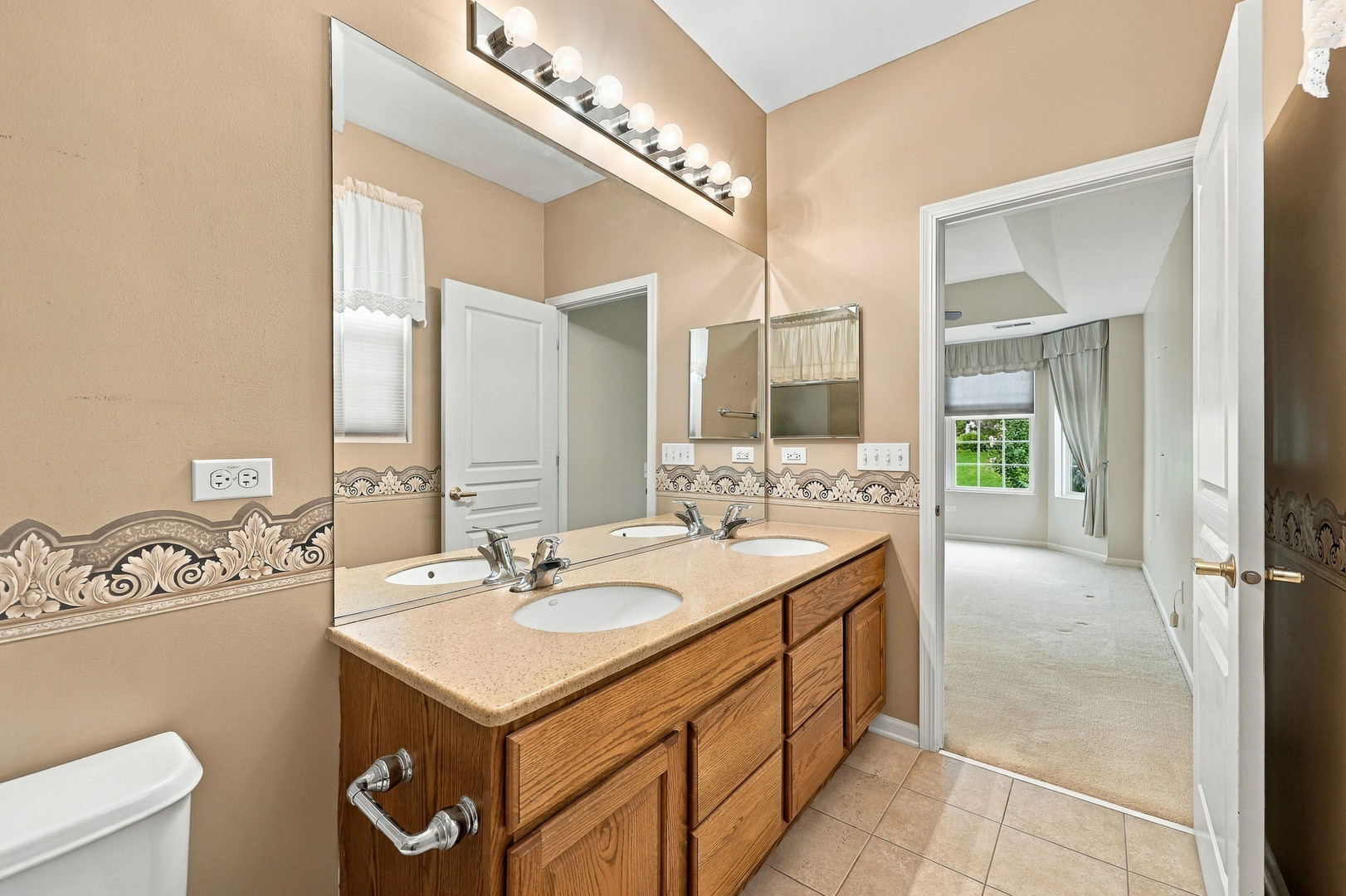13565 Lehigh Street Property Photo 17