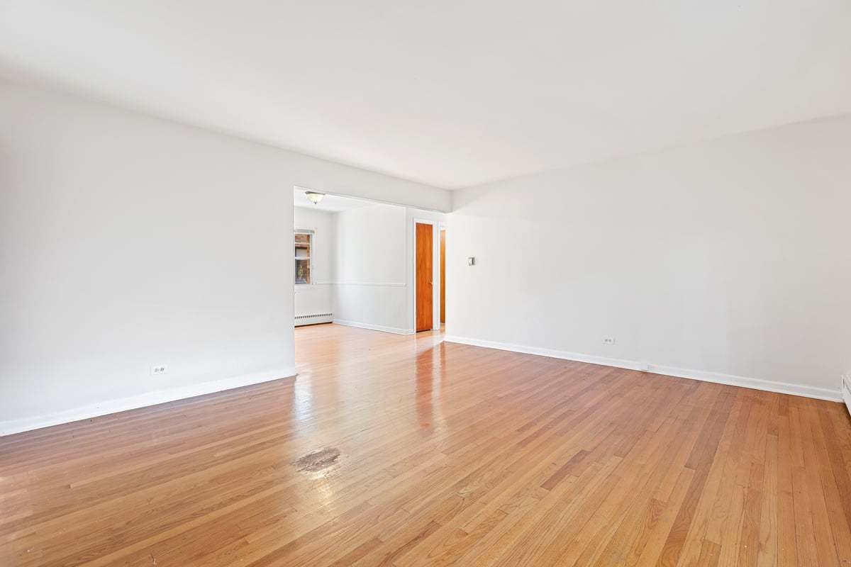 1539 Monroe Avenue 2 Property Photo 3