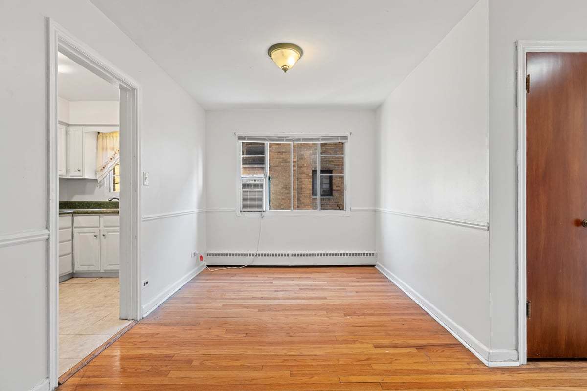 1539 Monroe Avenue 2 Property Photo 5