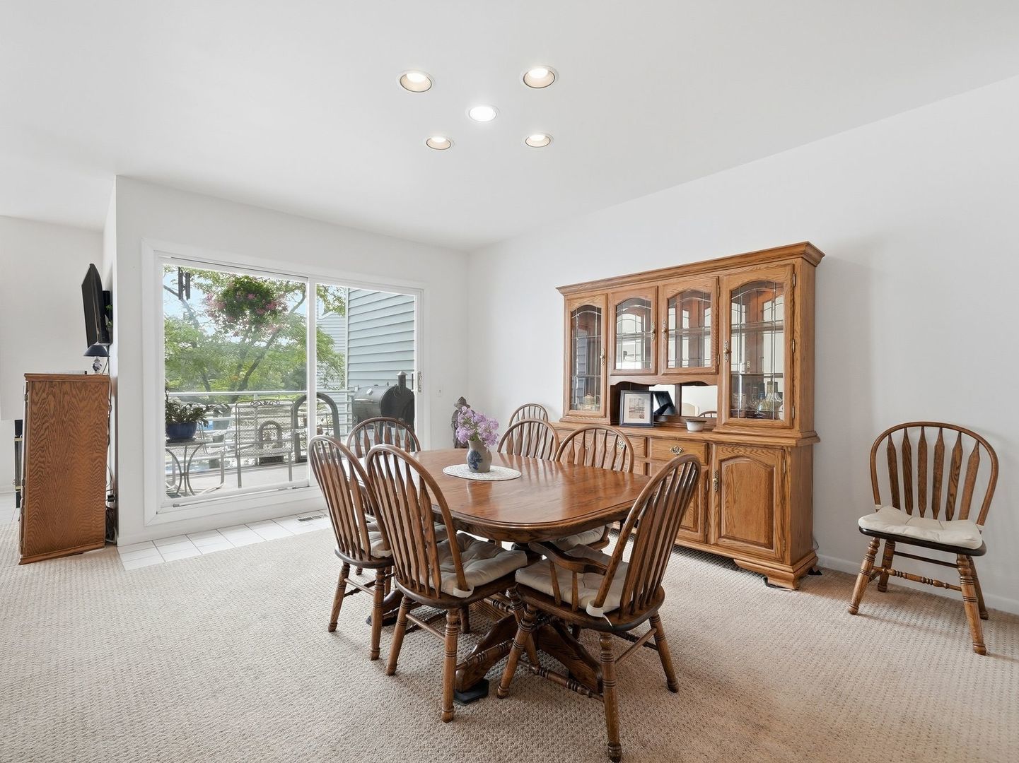 26435 N Ridge Court Property Photo 8
