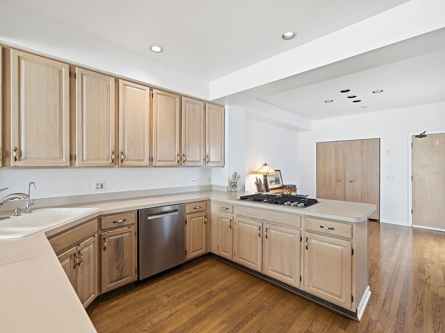 26435 N Ridge Court Property Photo 10