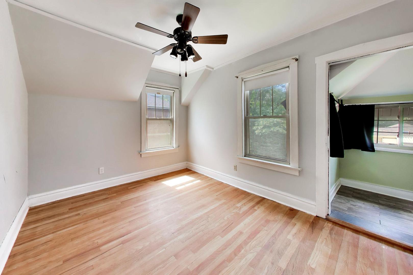 10530 S Leavitt Street Property Photo 19