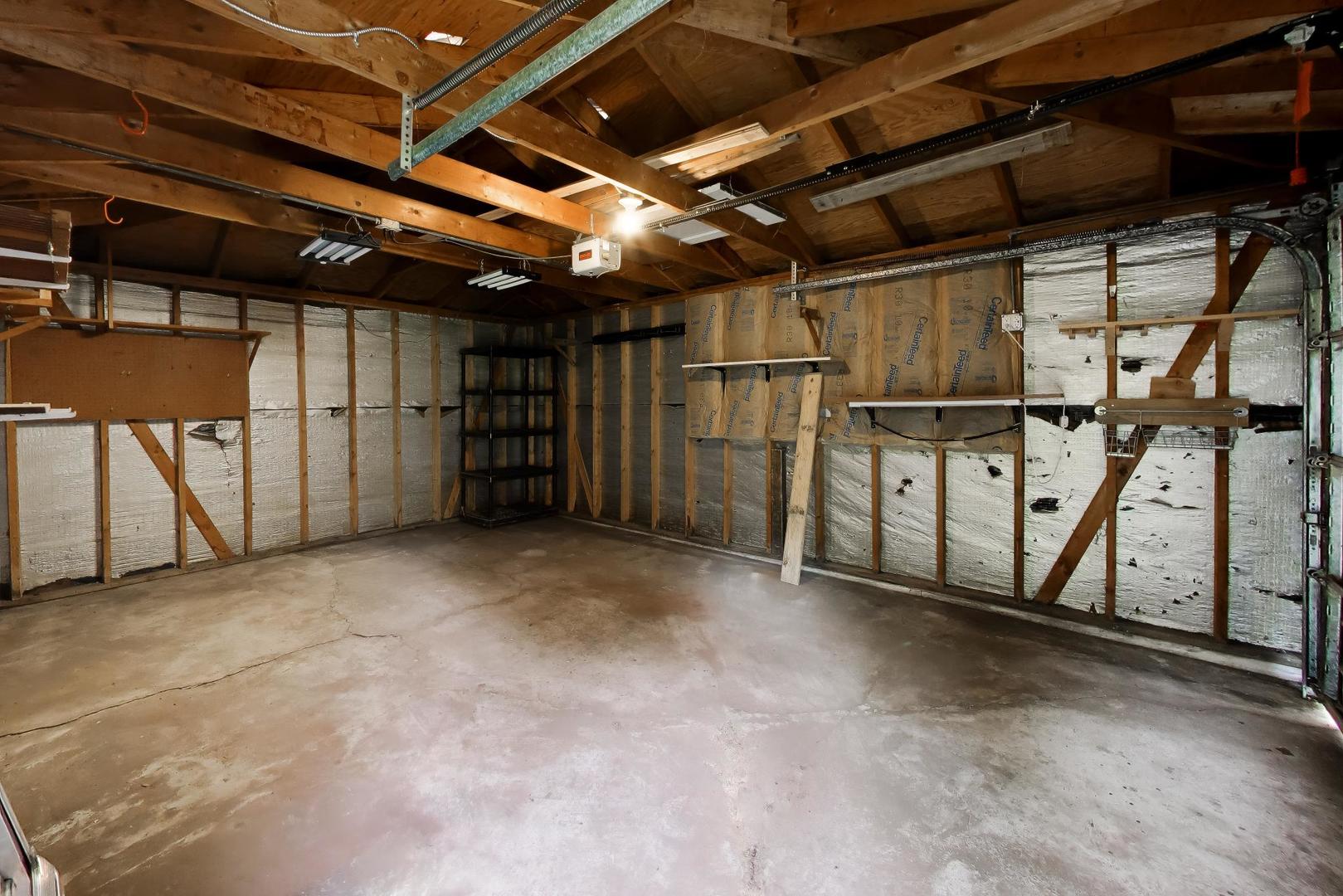 10530 S Leavitt Street Property Photo 43