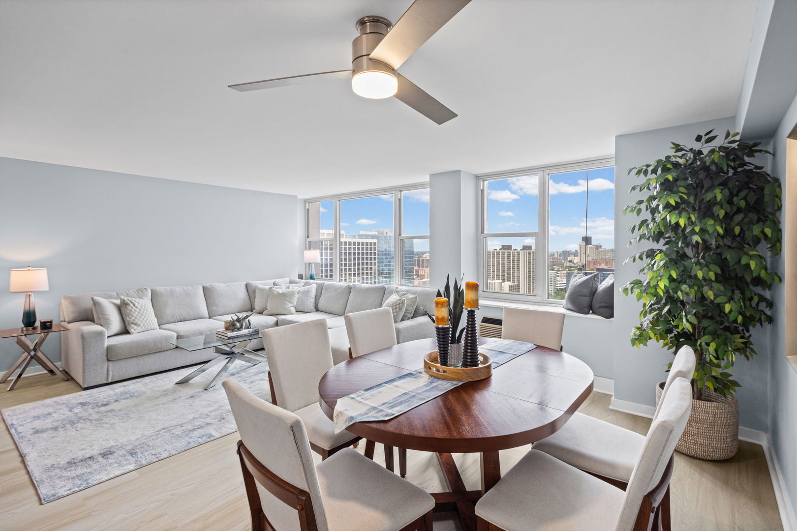 4250 N Marine Drive 2730 Property Photo 5