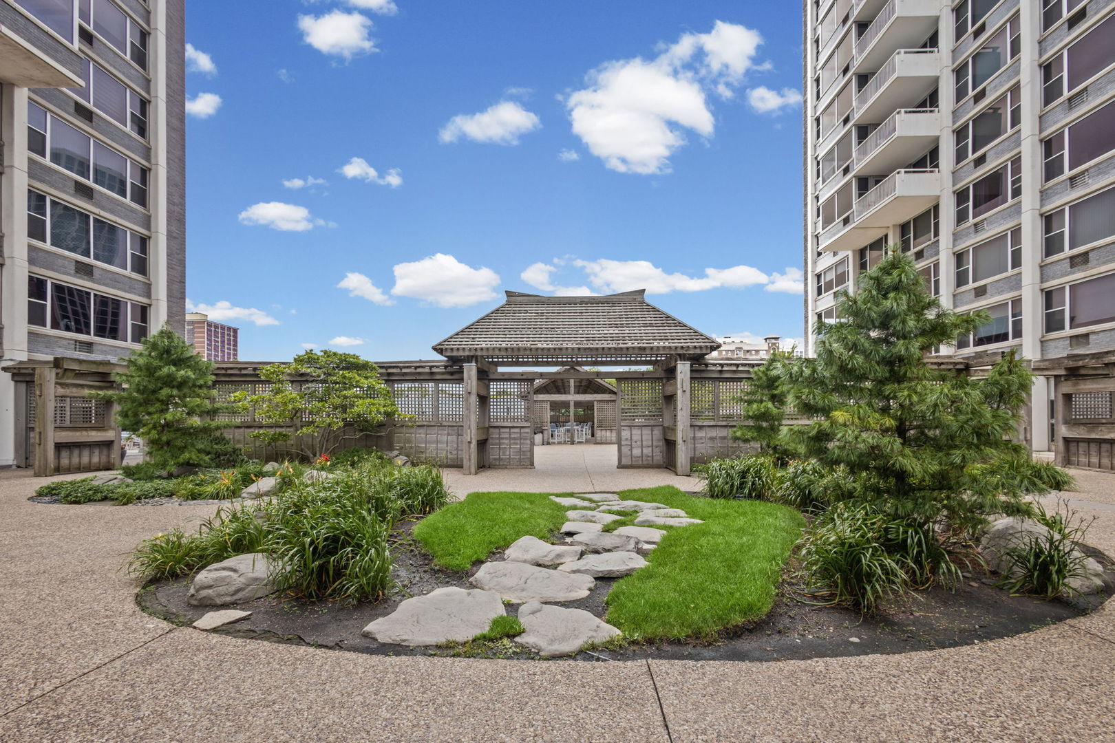 4250 N Marine Drive 2730 Property Photo 14