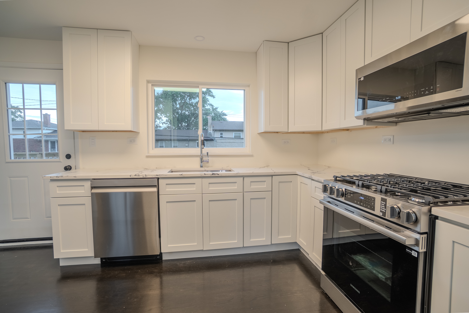 291 Division Street Property Photo 5