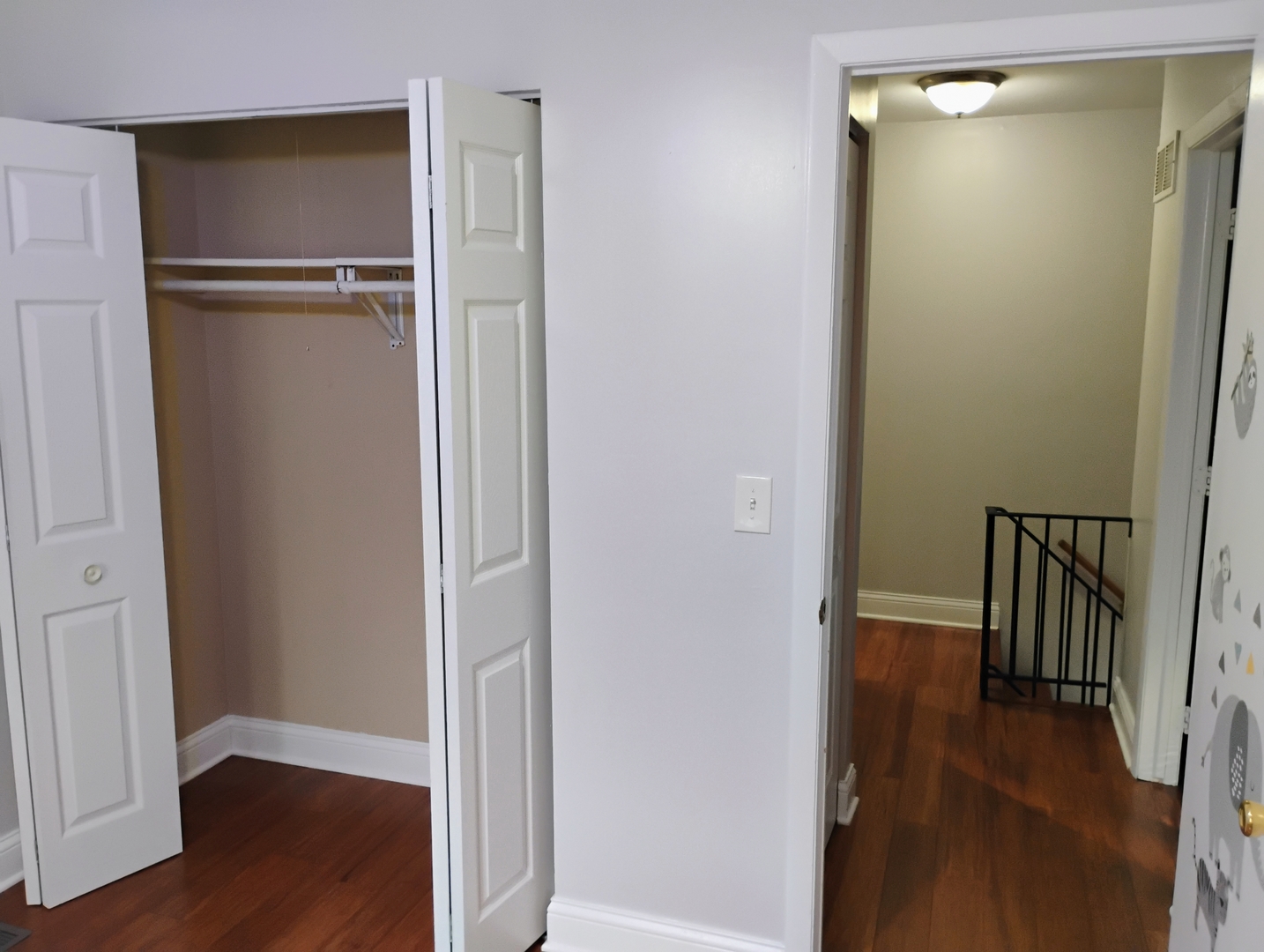 1226 Cove Drive Property Photo 8