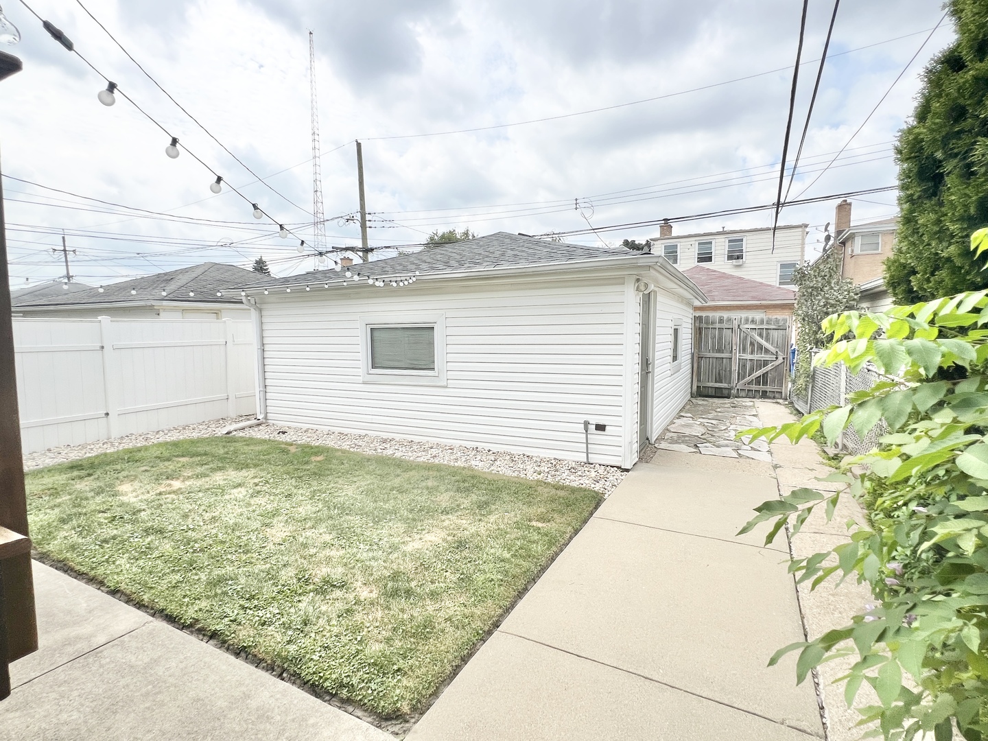 5536 N Major Avenue 1 Property Photo 18