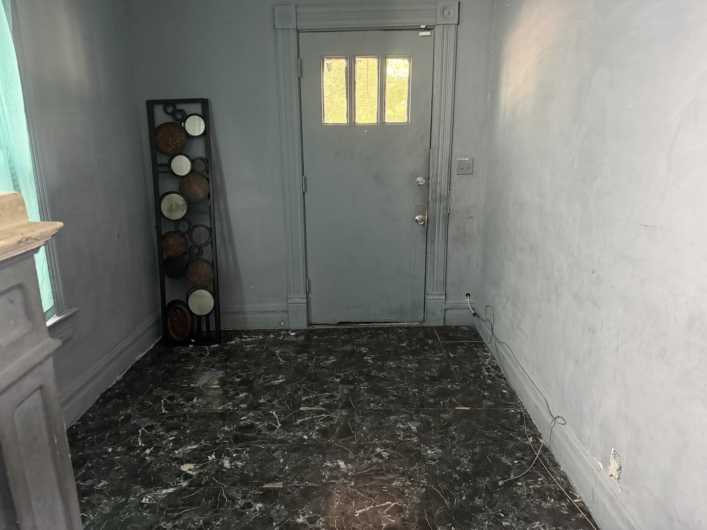 605 W Armstrong Avenue Property Photo 15
