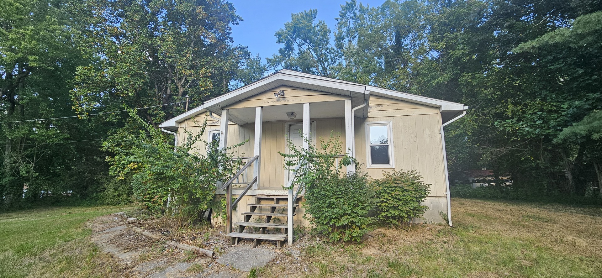 240 Raccoon Valley Road Property Photo 3