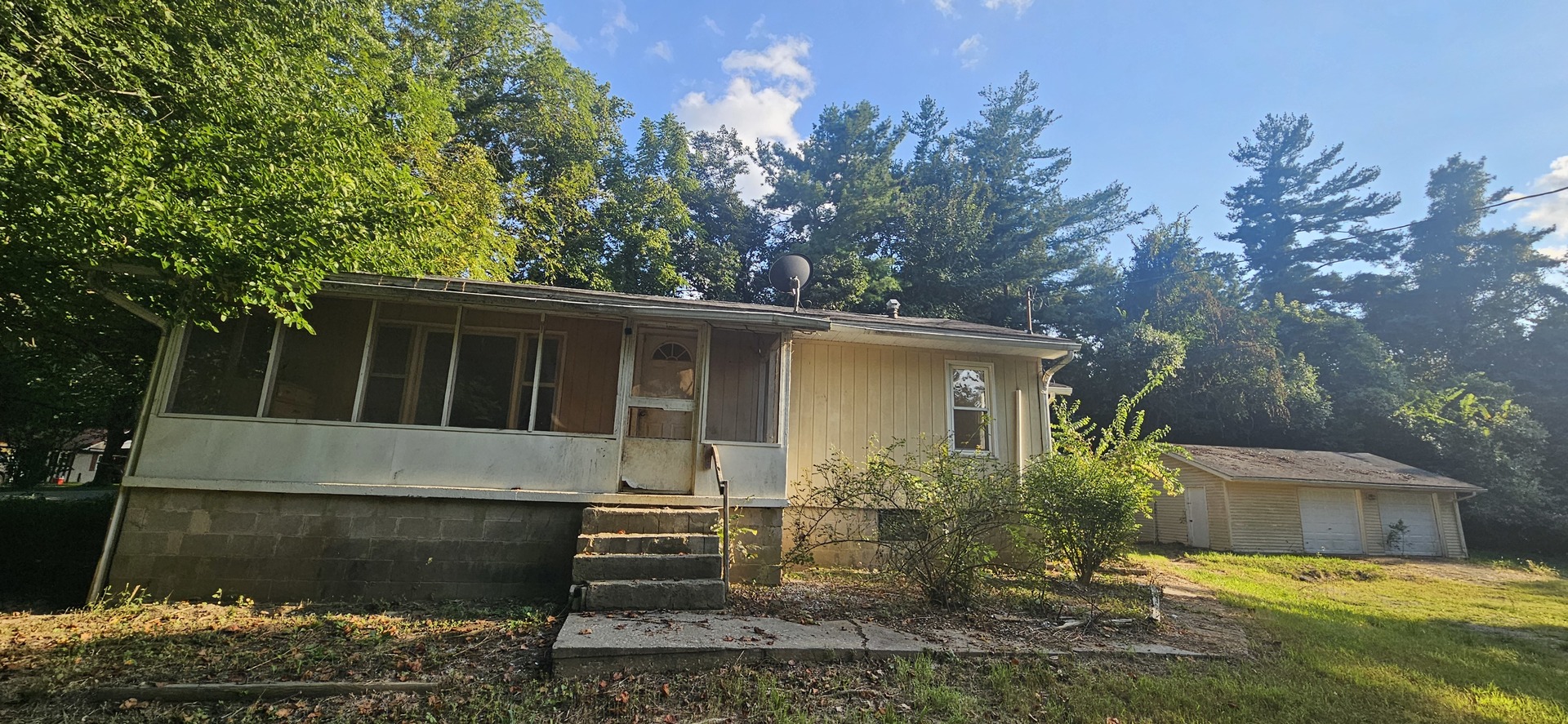 240 Raccoon Valley Road Property Photo 8