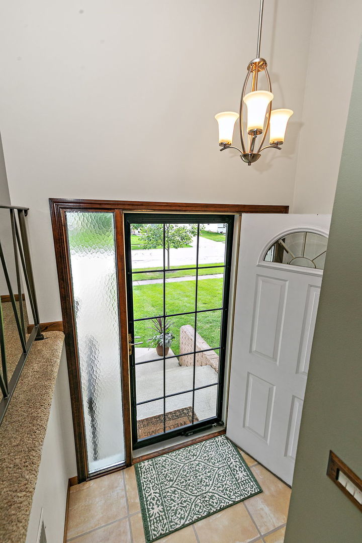 1804 Syracuse Lane Property Photo 4