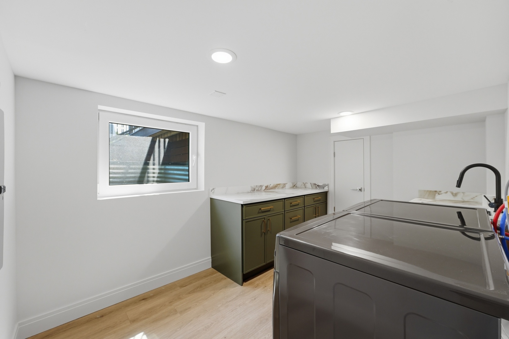 3923 Clausen Avenue Property Photo 29