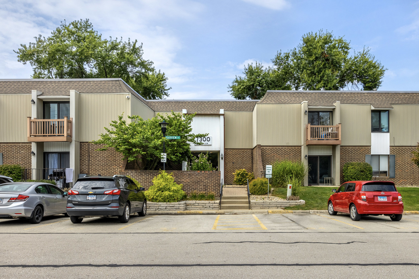 7300 Fairview Avenue 206 Property Photo 1