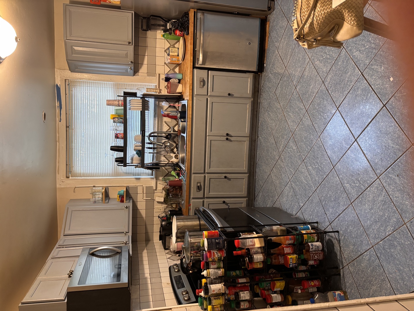 6333 S Carpenter Street Property Photo 9
