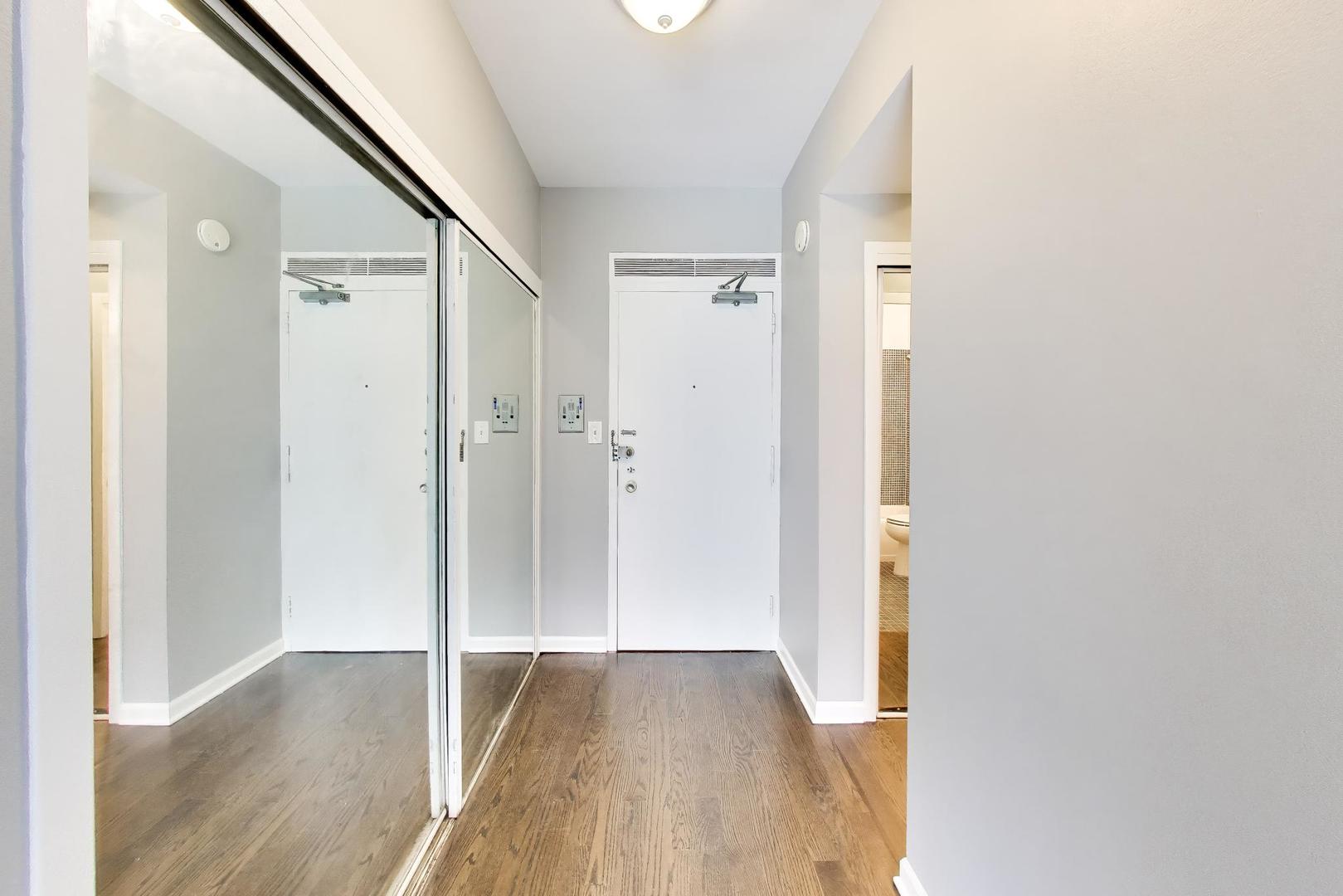 3600 N Lake Shore Drive 222 Property Photo 9