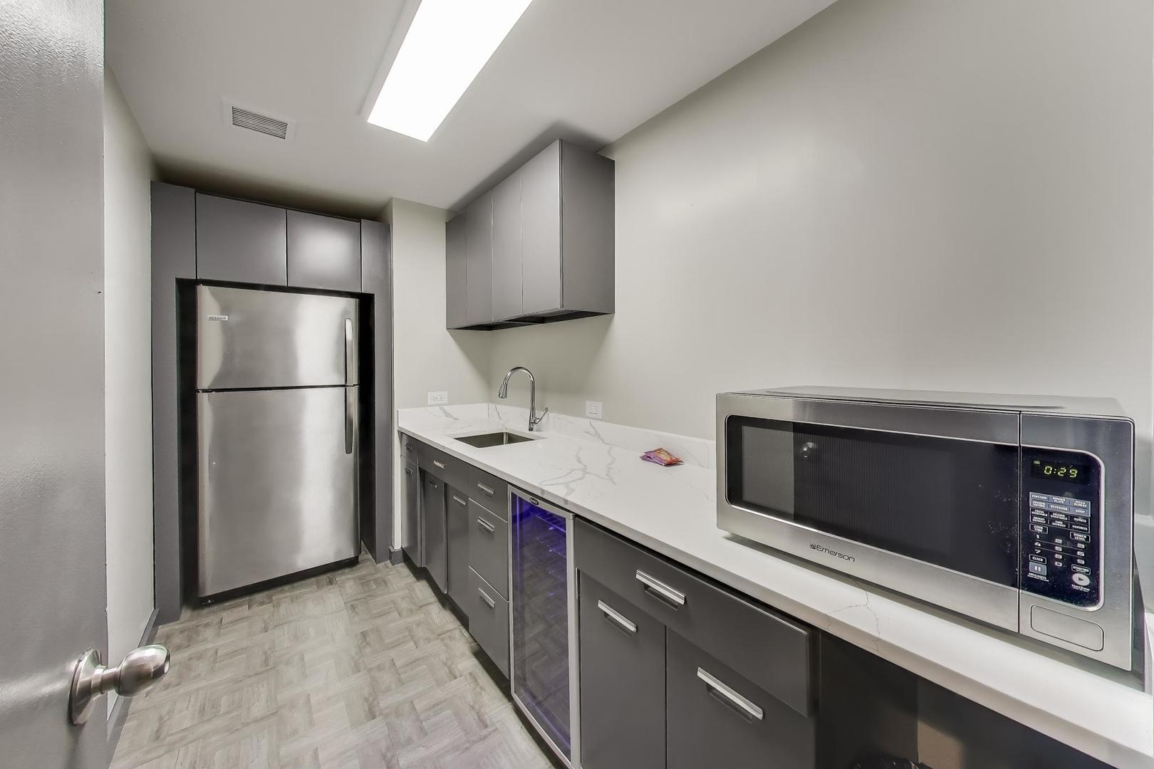 3600 N Lake Shore Drive 222 Property Photo 14