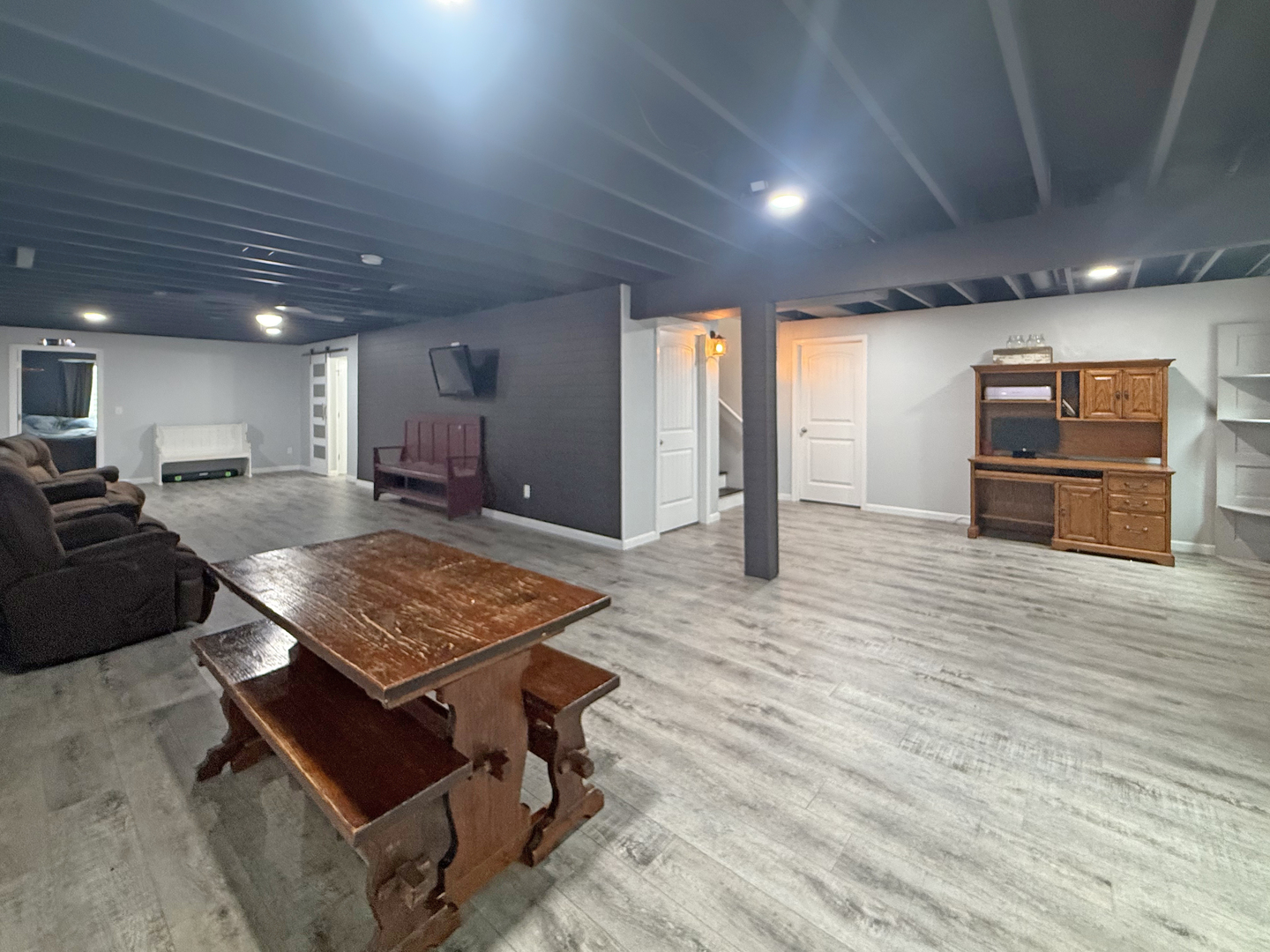 103 E Center Street Property Photo 18