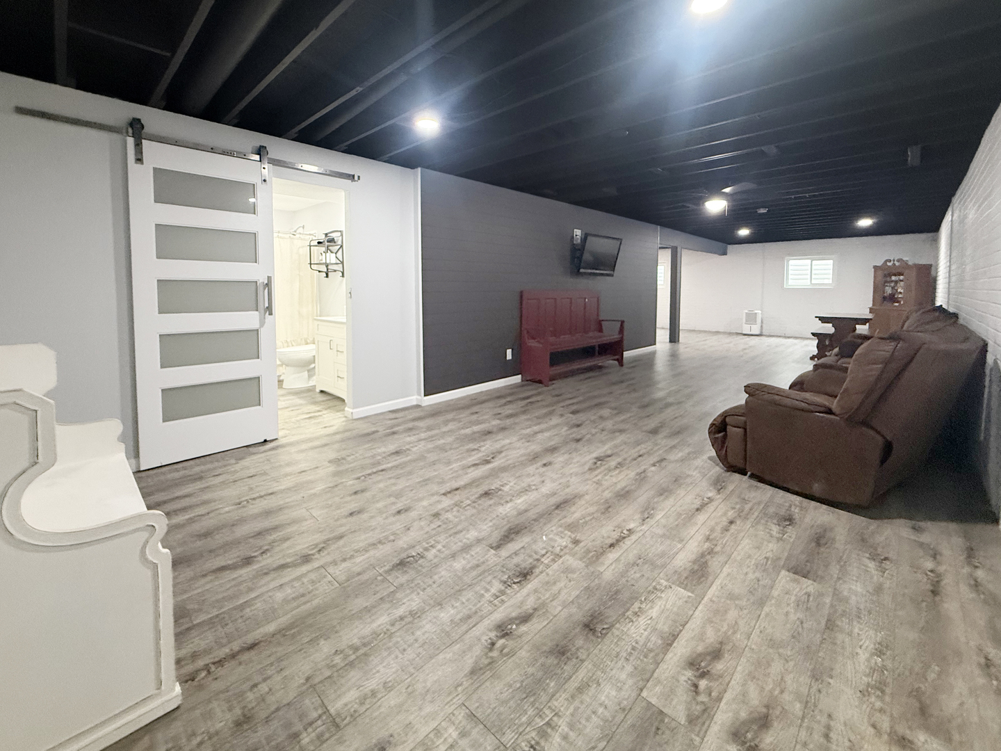 103 E Center Street Property Photo 19