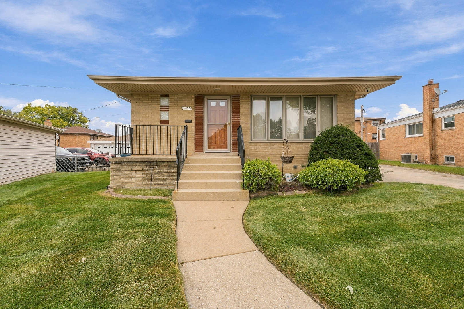4155 W 118th Place