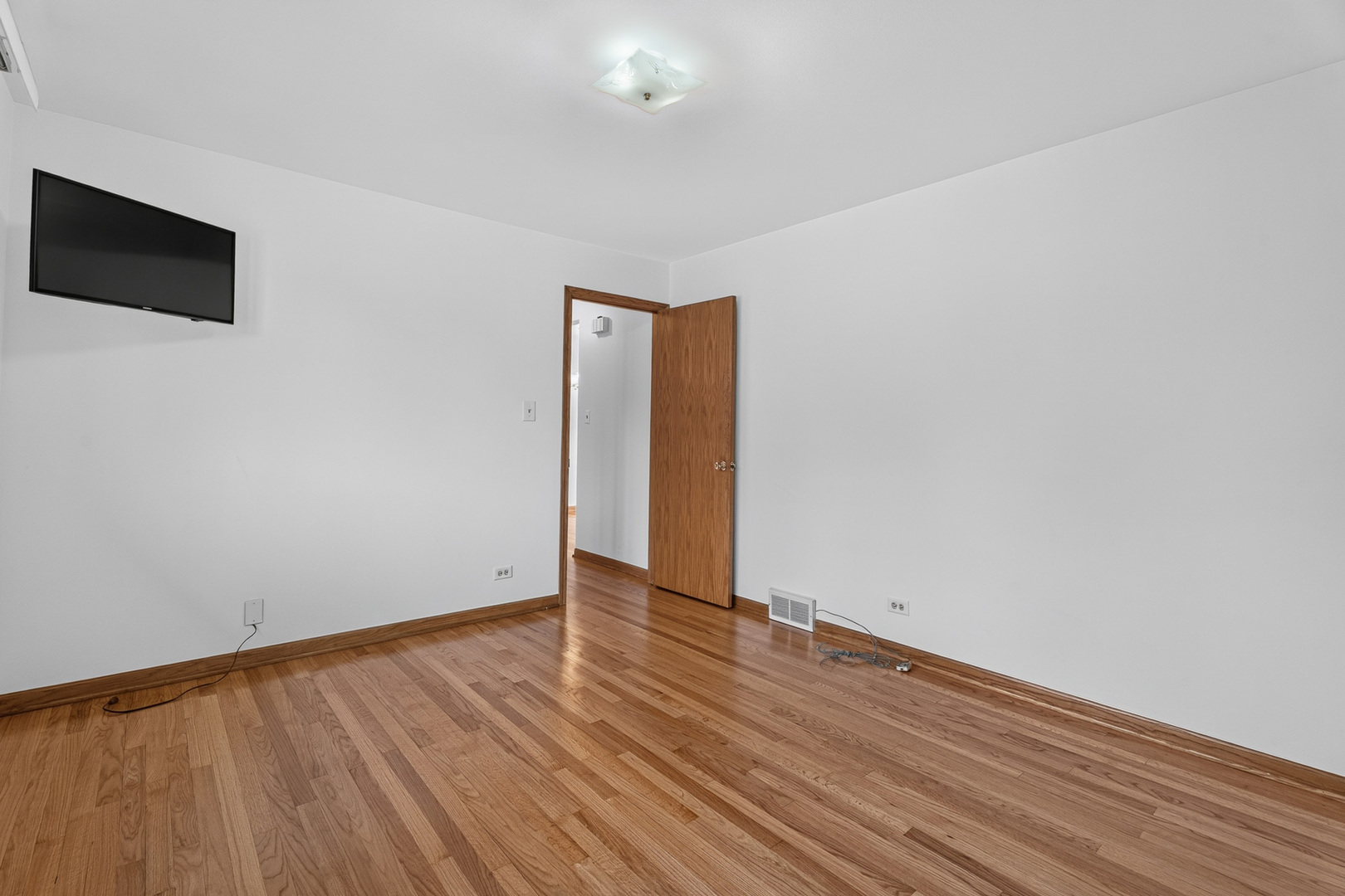 4155 W 118th Place Property Photo 7