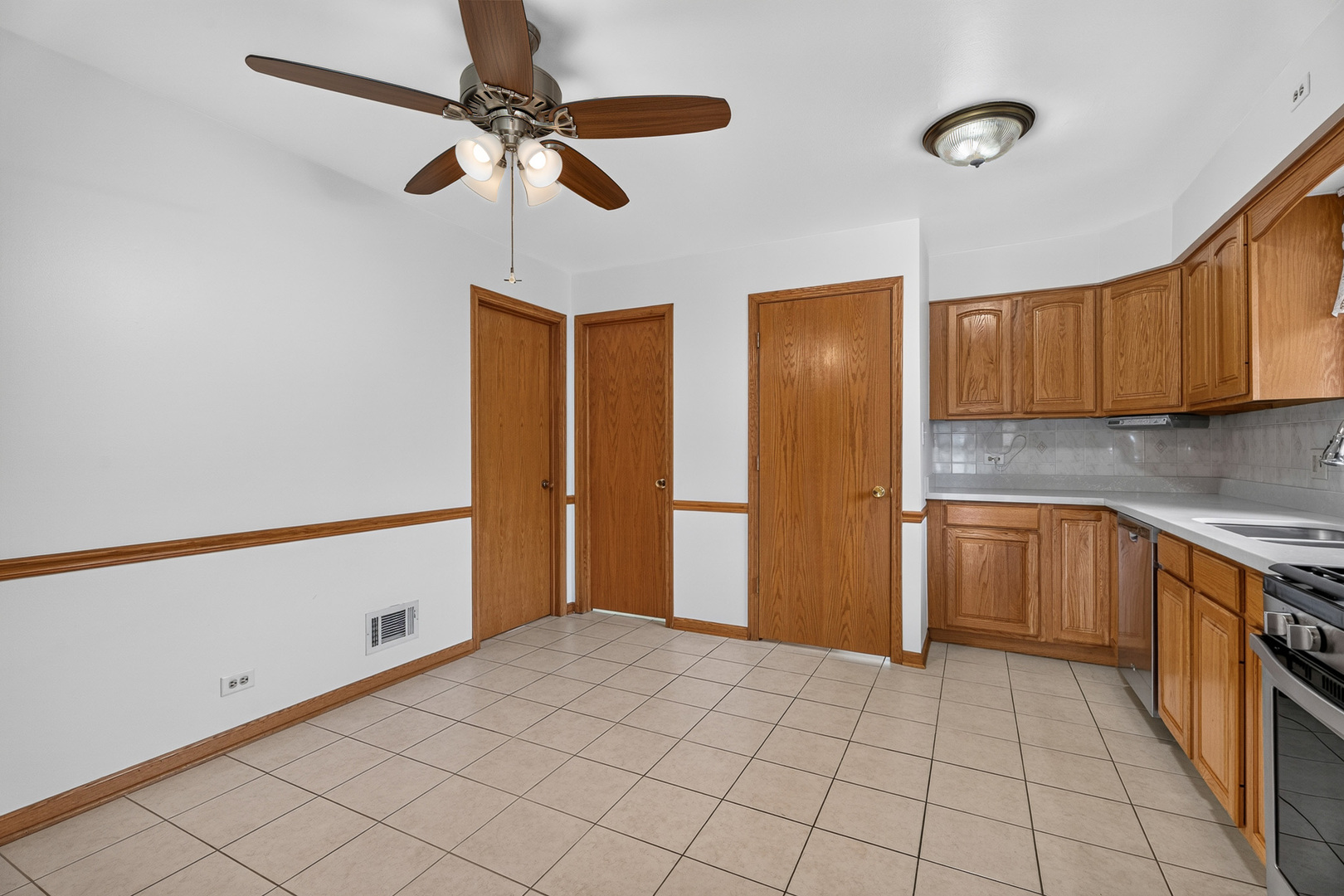 4155 W 118th Place Property Photo 16