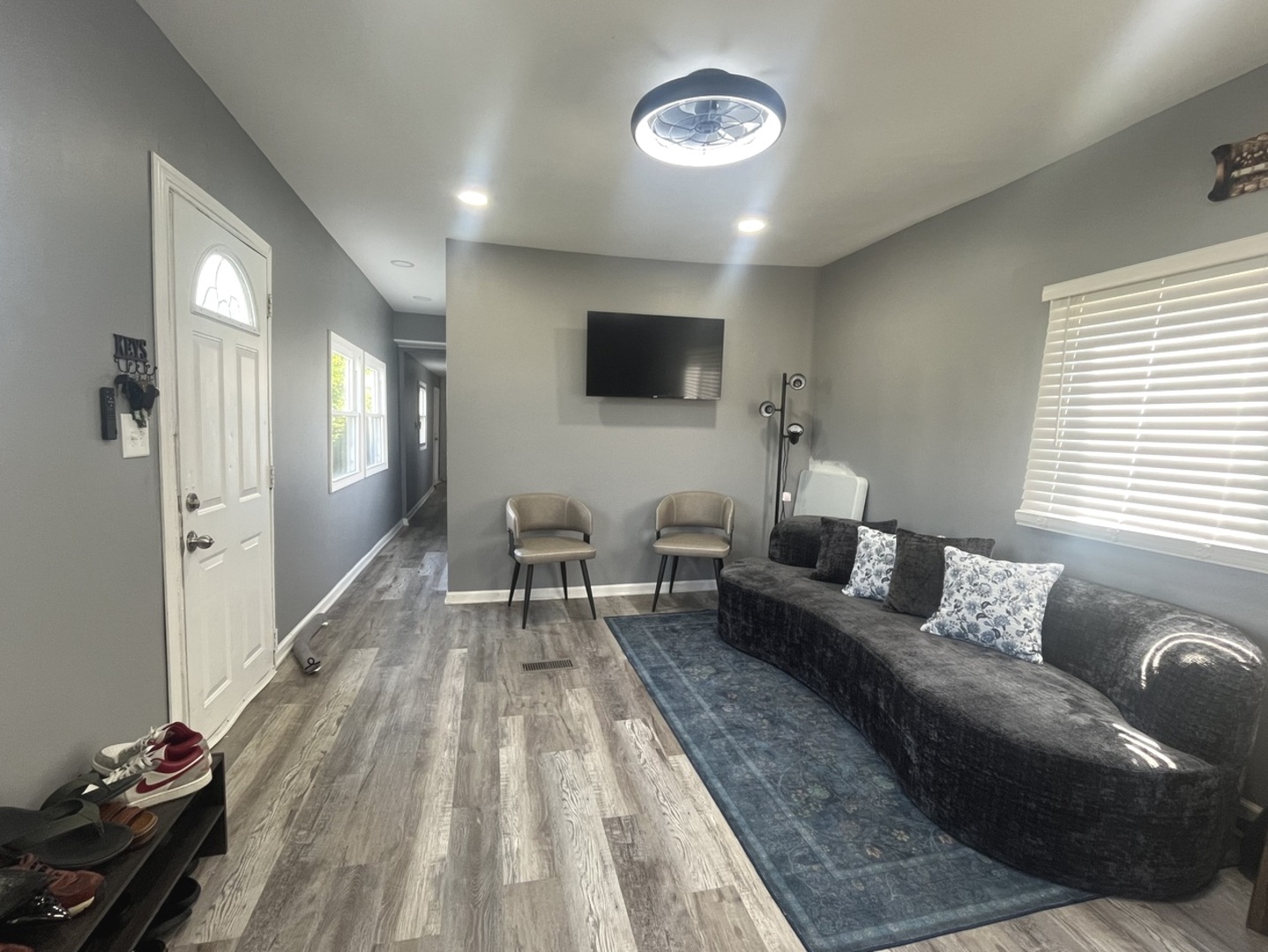 8800 S Harlem Avenue 1617 Property Photo 4