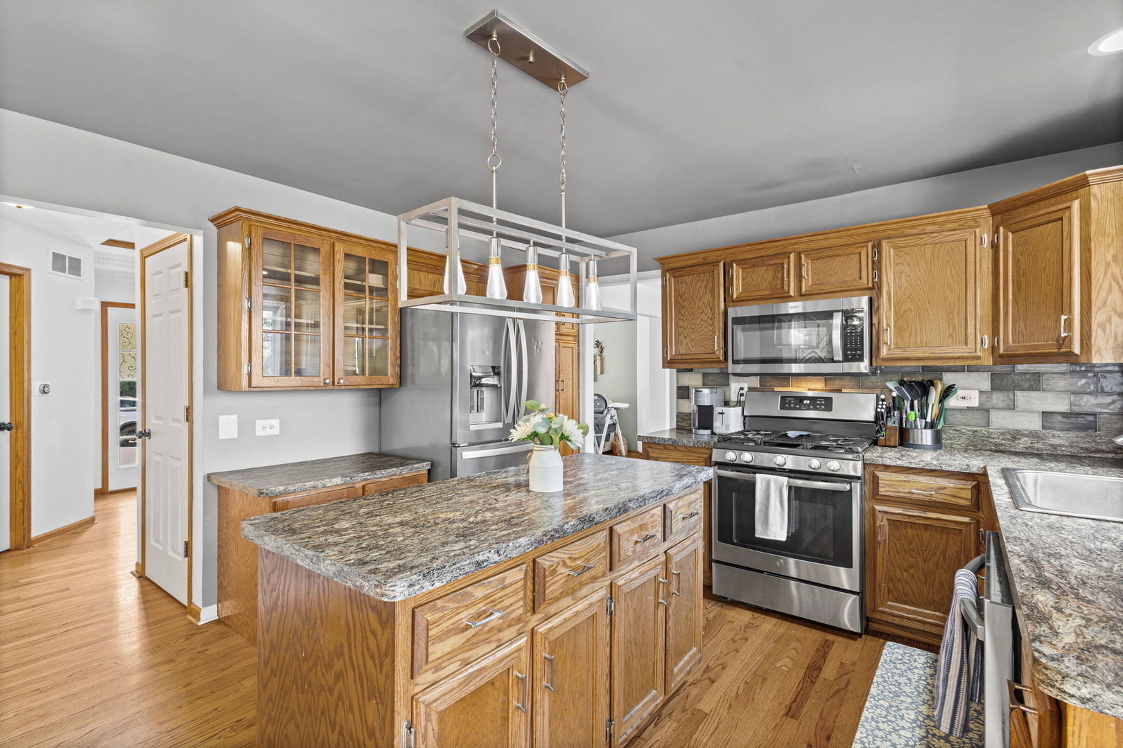 307 Cass Street Property Photo 4