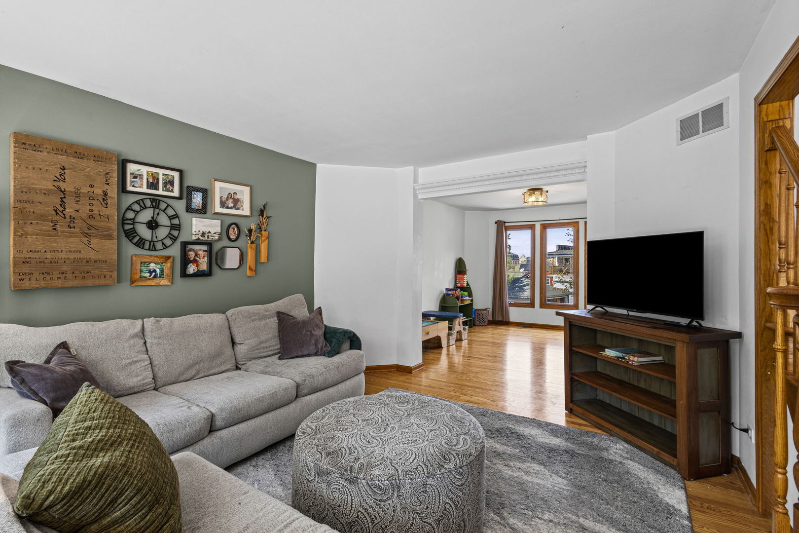 307 Cass Street Property Photo 11