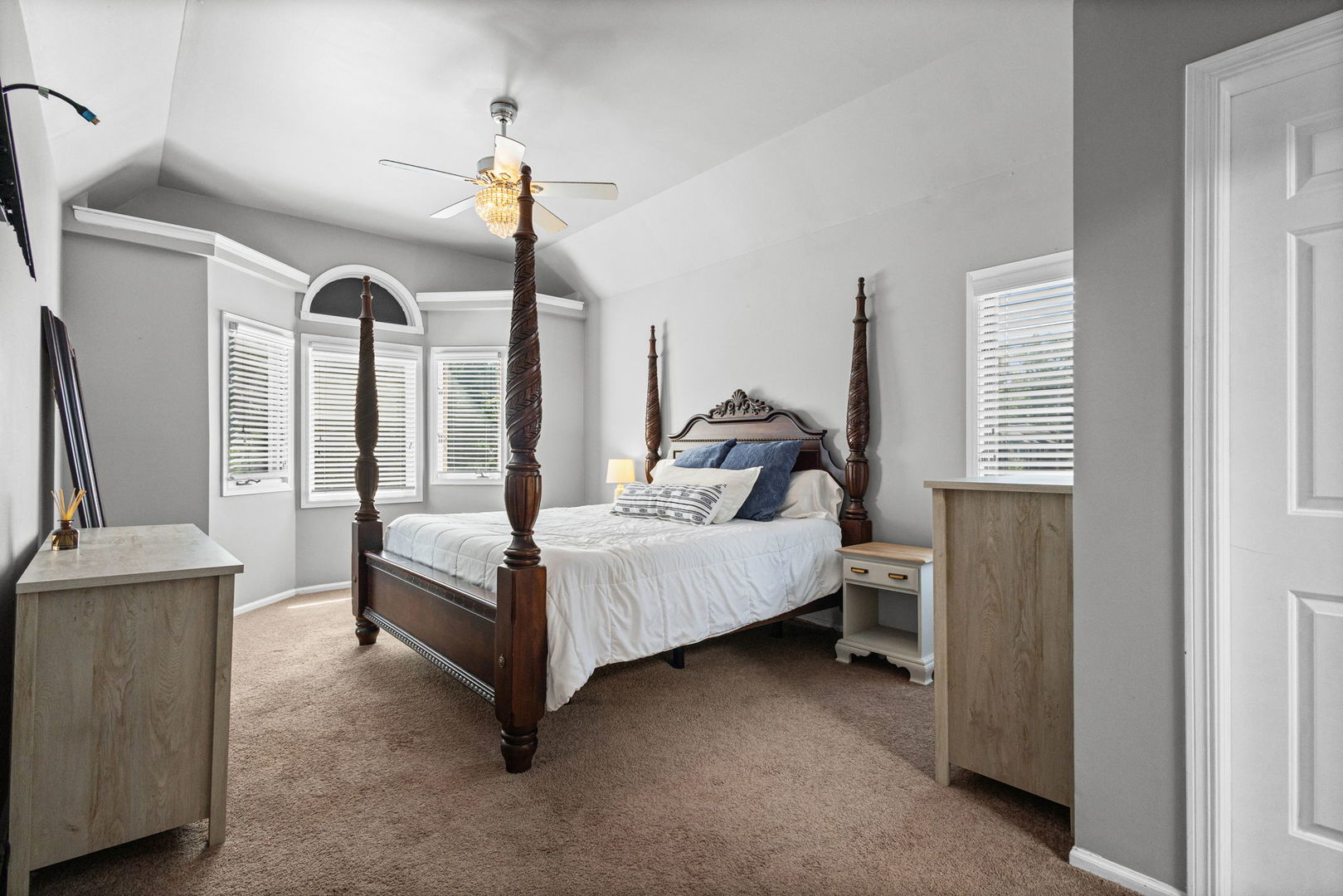 307 Cass Street Property Photo 15