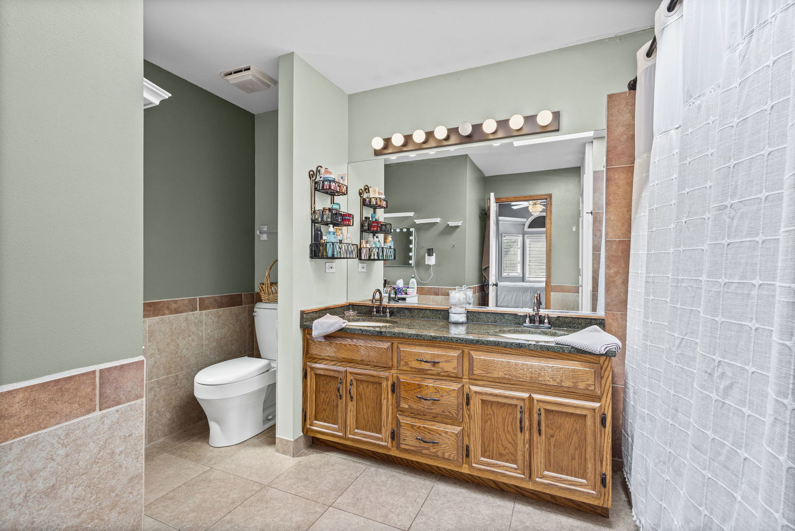 307 Cass Street Property Photo 18